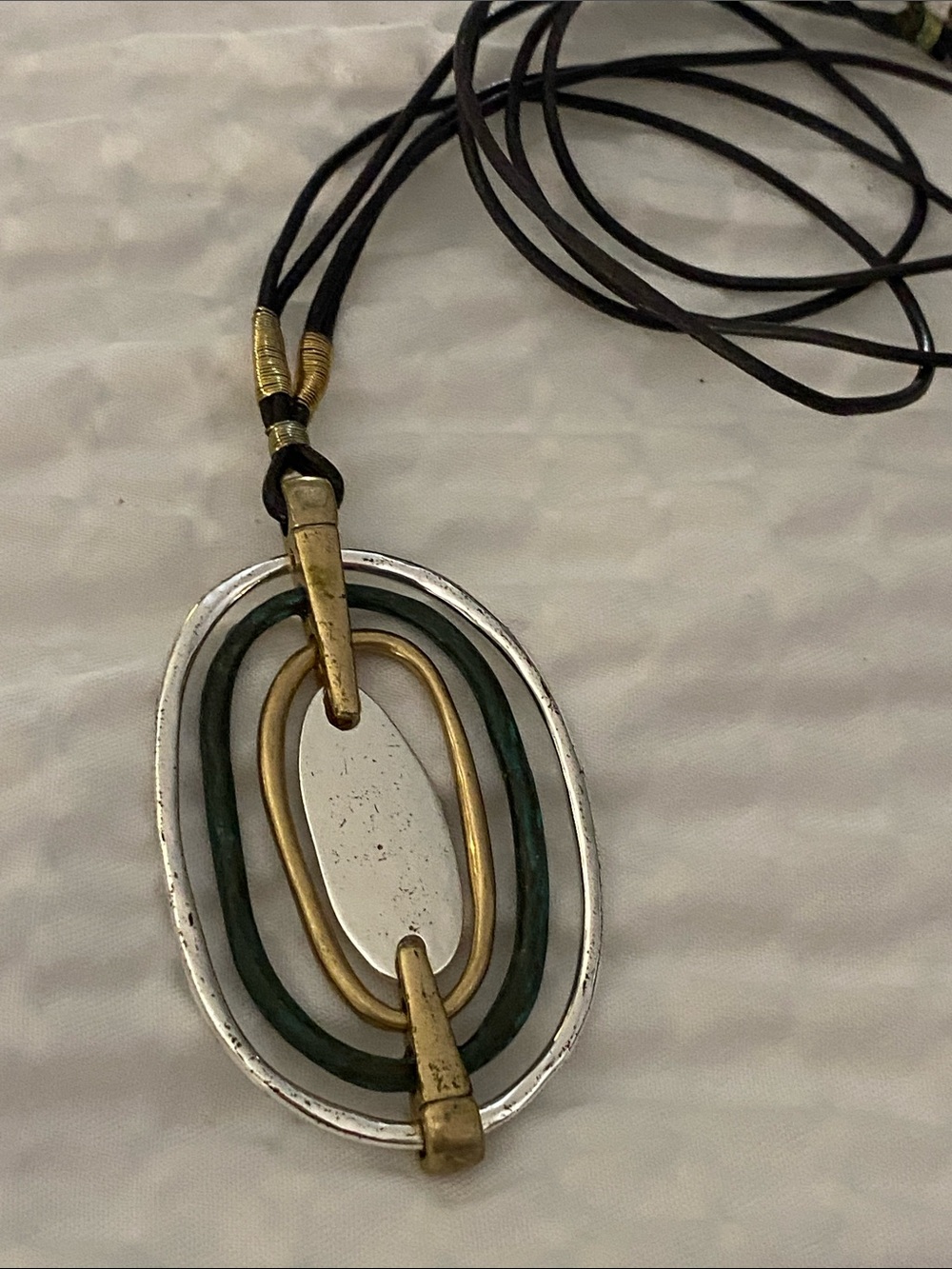 Robert Lee Morris Multi-Tone Oval abstract vintage Pendant Necklace - Picture 2 of 7